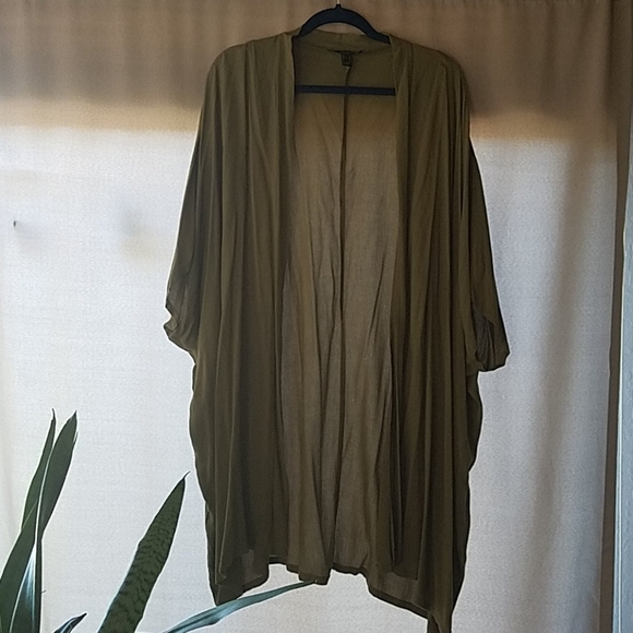 Forever 21 Other - Forever 21 kimono Forever 21 Other - Forever 21 kimono